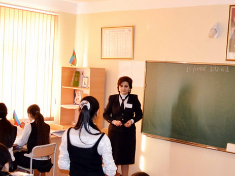 В Азербайджане проходит диагностическая оценка знаний учителей