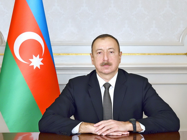 Президент Ильхам Алиев наградил спортсменов - победителей Универсиады