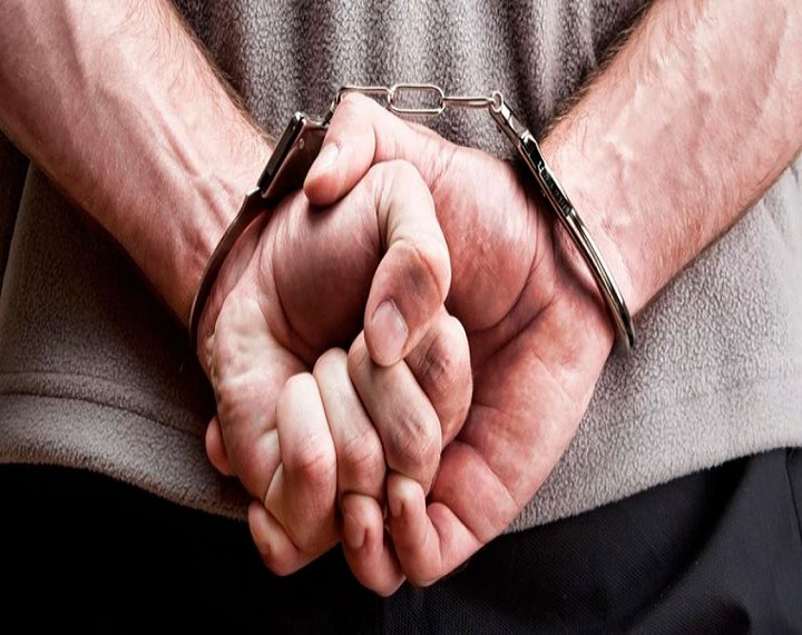 Polis əməkdaşlarına müqavimət göstərən şəxs saxlanılıb