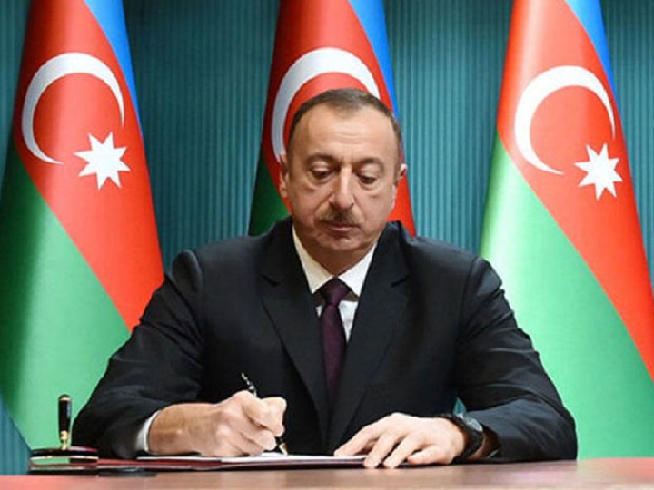 Prezident Səfərbərlik Xidmətinin əməkdaşlarının maaşını artırdı