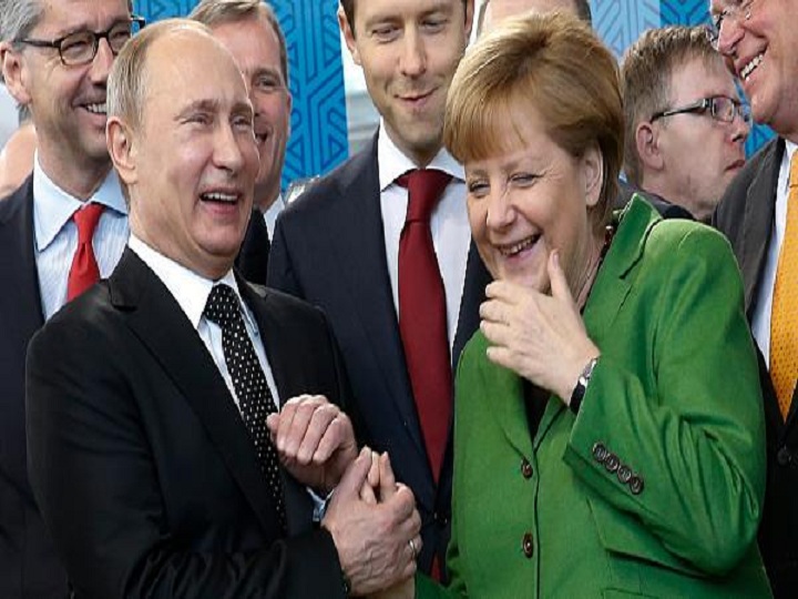 Putin: Merkel mənə pivə gətirir – VİDEO