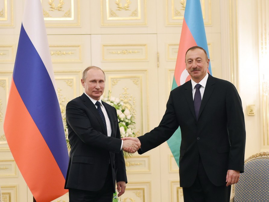 Владимир Путин: Российско-азербайджанские отношения находятся на высоком уровне 