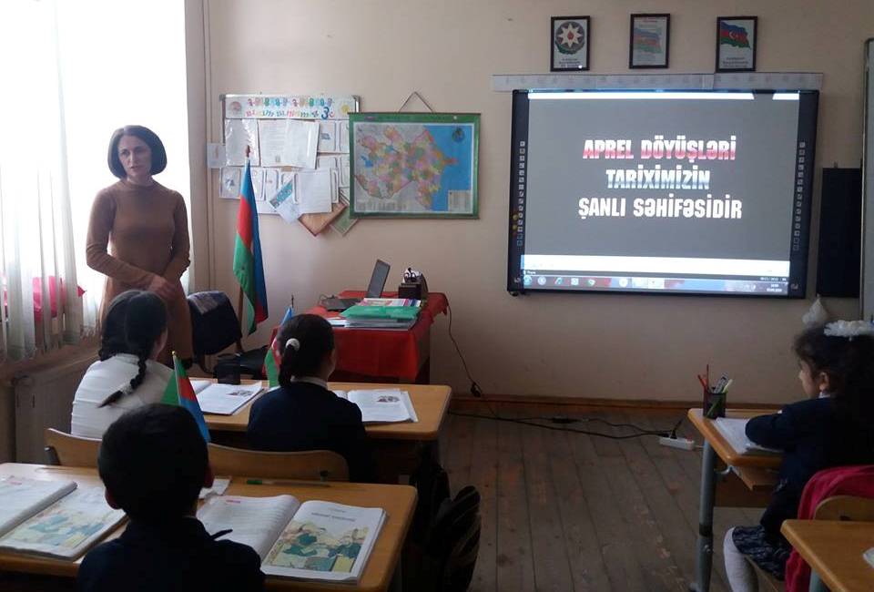 Məktəblərdə aprel döyüşləri ilə əlaqədar silsilə tədbirlər keçirilir