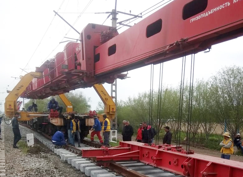 Mingəçevir stansiyasında yeni yoldəyişənlər quraşdırılır