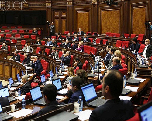 Ermənistan parlamentinin iclası keçirilir