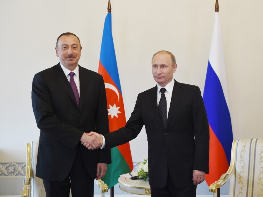 Ильхам Алиев поздравил Владимира Путина