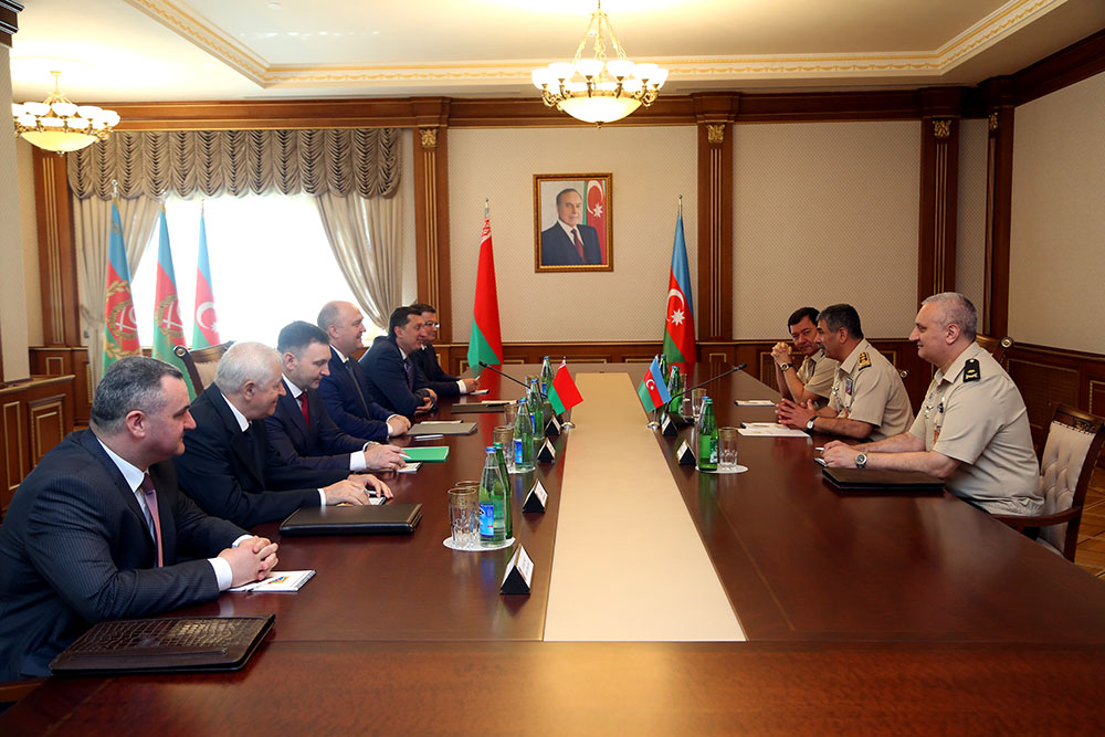 Azərbaycanla Belarus arasında hərbi-texniki əməkdaşlığın inkişaf perspektivləri müzakirə edilib