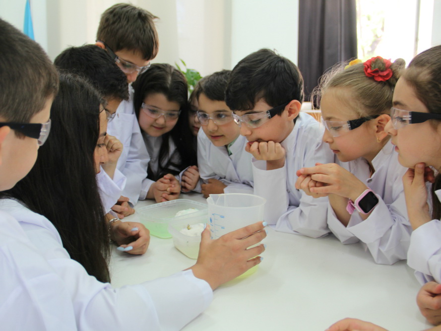 В детской экологической лаборатории детям рассказали о древних животных и растениях – ФОТО