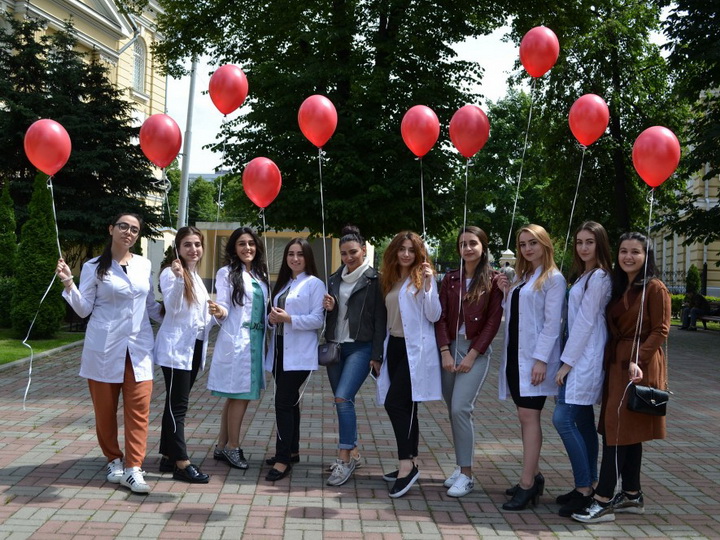 По инициативе Лейлы Алиевой в Москве прошла акция «У крови нет нации» - ФОТО