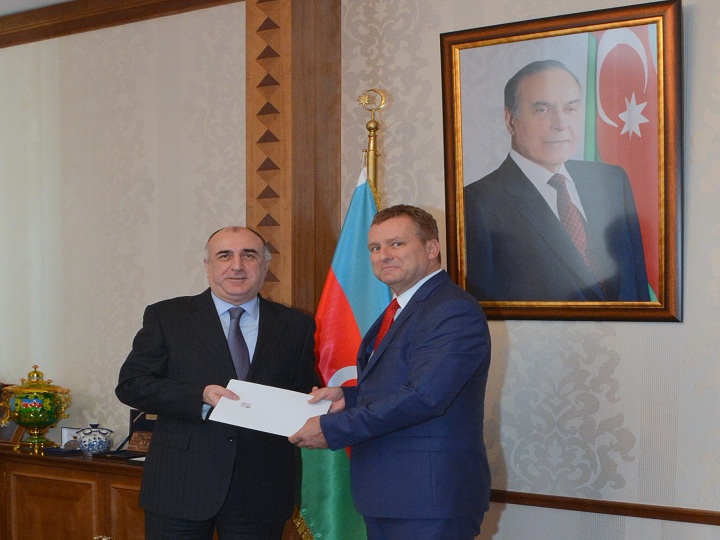 Elmar Məmmədyarov Çexiyanın yeni səfirin qəbul edib