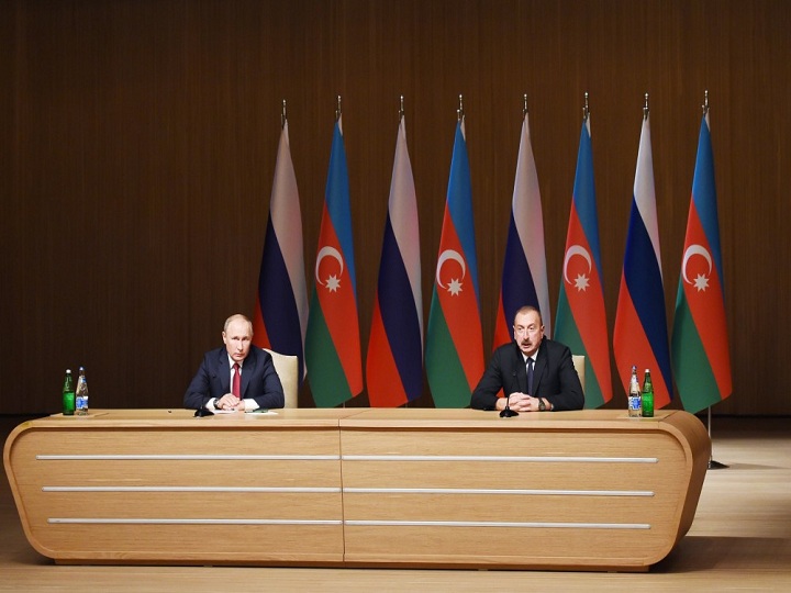 İlham Əliyev və Putin Azərbaycan-Rusiya Regionlararası Forumunun rəsmi açılış mərasimdə iştirak ediblər