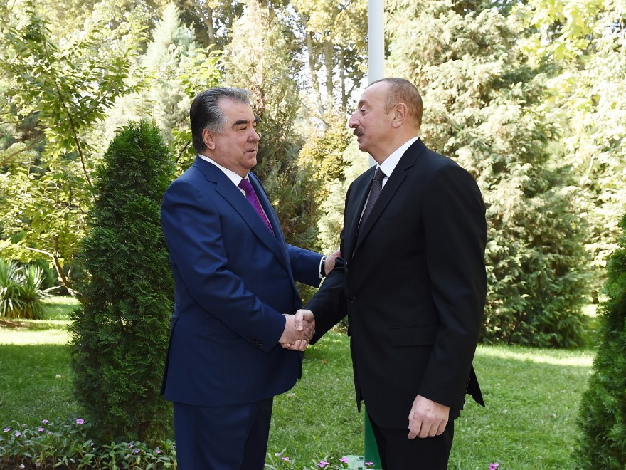 Президент Азербайджана принял участие в заседании Совета глав государств СНГ в узком формате - ФОТО