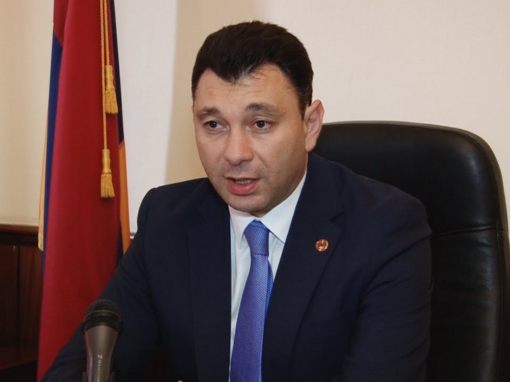 Şarmazanov: Paşinyan öz ayıbını ört-basdır etmək üçün...