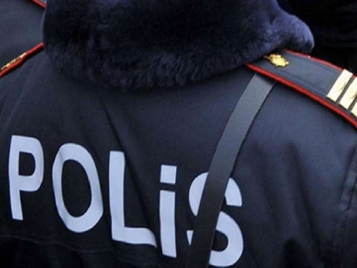 Bijuteriya oğurlayan polis işdən çıxarıldı – VİDEO