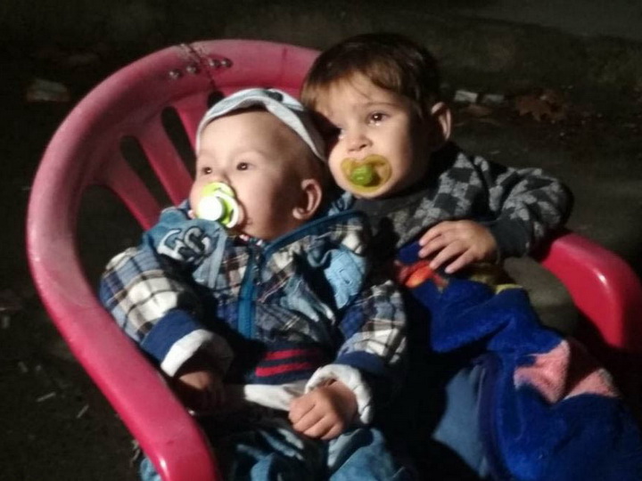 Bərdədə iki azyaşlı uşağını küçəyə atan qadınla bağlı yeni faktlar