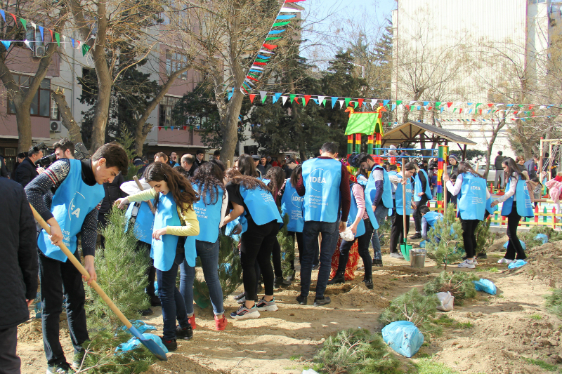 Səbaildə “Bizim həyət” layihəsi çərçivəsində abadlaşdırılmış həyətin açılışı olub