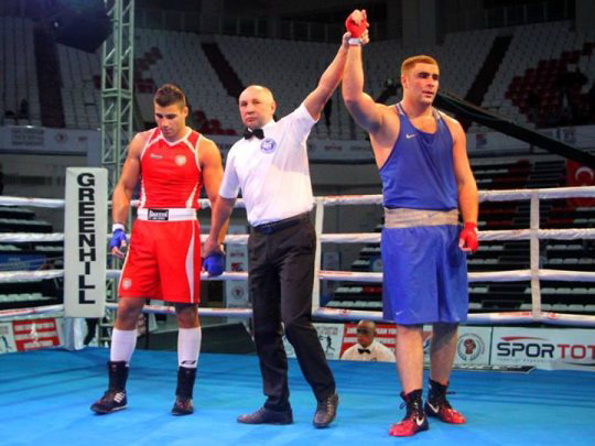 Азербайджанец стал чемпионом Европы по боксу