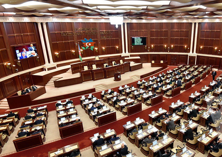 В парламенте обсуждают законопроект, принятие которого было отложено в прошлом году