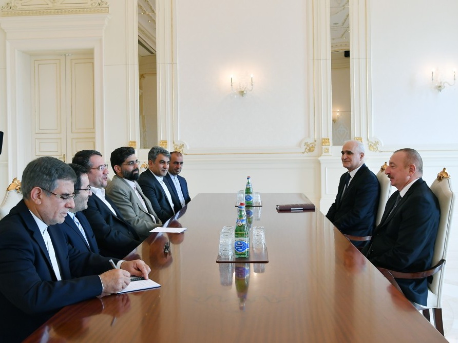 Президент Ильхам Алиев принял делегацию Ирана
