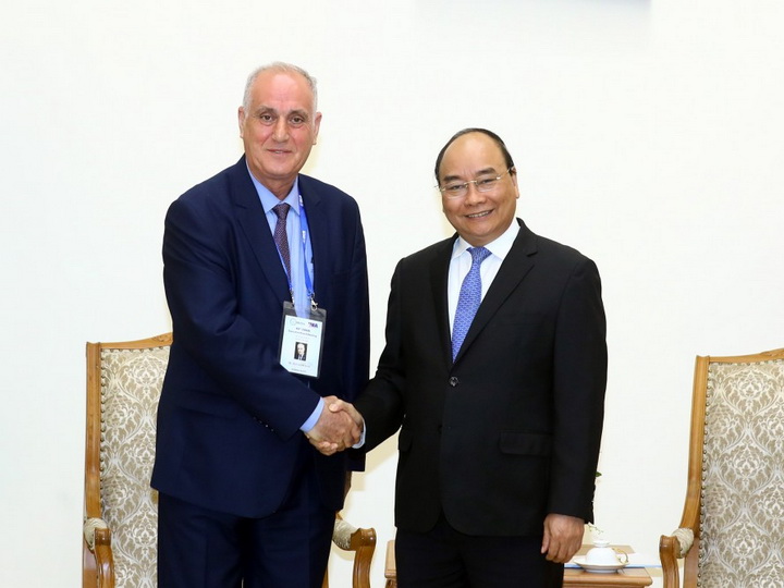 Премьер-министр Вьетнама встретился с группой участников Исполкома OANA - ФОТО