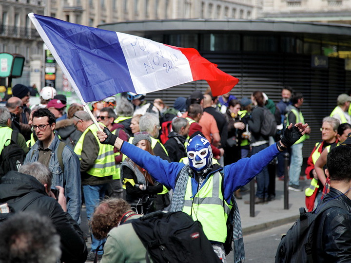 В Париже 70 человек задержали на акции «желтых жилетов» - ФОТО - ОБНОВЛЕНО