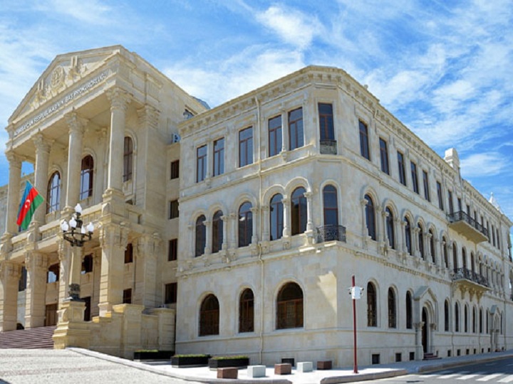 Baş Prokurorluq sabiq əməkdaşının ölümü ilə bağlı açıqlama yayıb