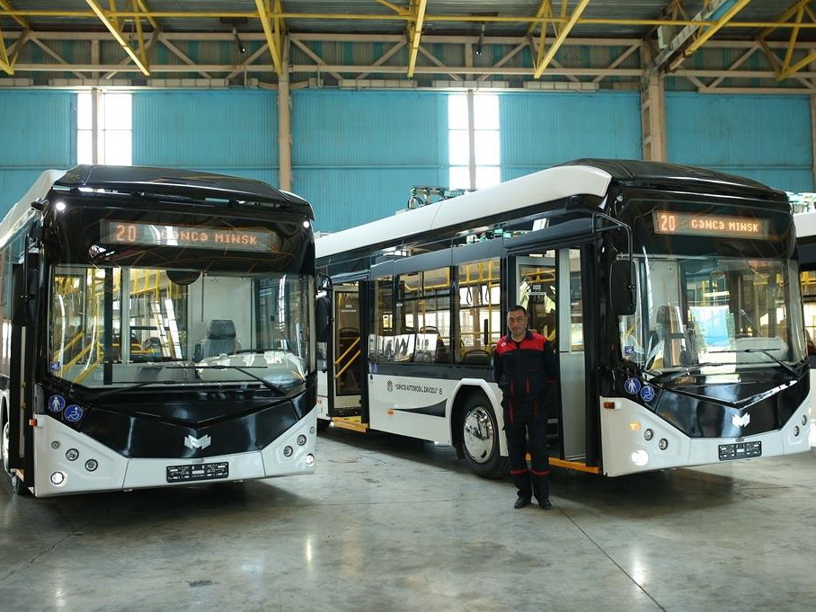 В Гяндже начался выпуск новых зерноуборочных комбайнов и электробусов – ФОТО