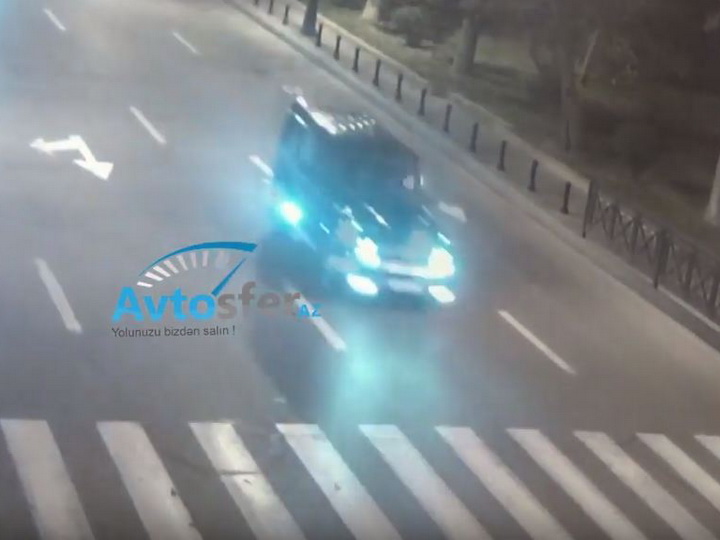 «Gelandewagen перевернулся в воздухе»: Водитель спровоцировал ДТП в Баку – ВИДЕО