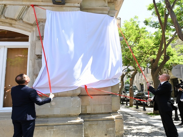 Bakıda Polşa memarlarının xatirəsinə həsr edilən lövhələrin açılış mərasimi olub – FOTO