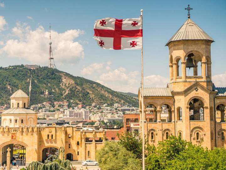 Москва против Тбилиси: сможет ли Азербайджан извлечь пользу от кризиса в секторе туризма Грузии?