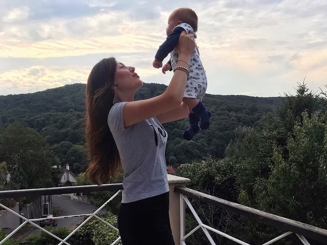 Сафура Алиева впервые показала двухмесячного сына - ФОТО
