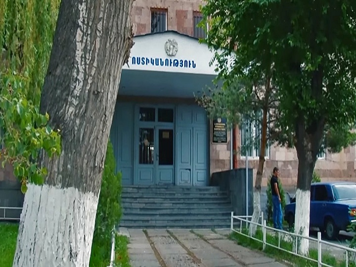 Almaniya Qızıl Xaç Komitəsinin İrəvan ofisinin direktorunun evini soyublar