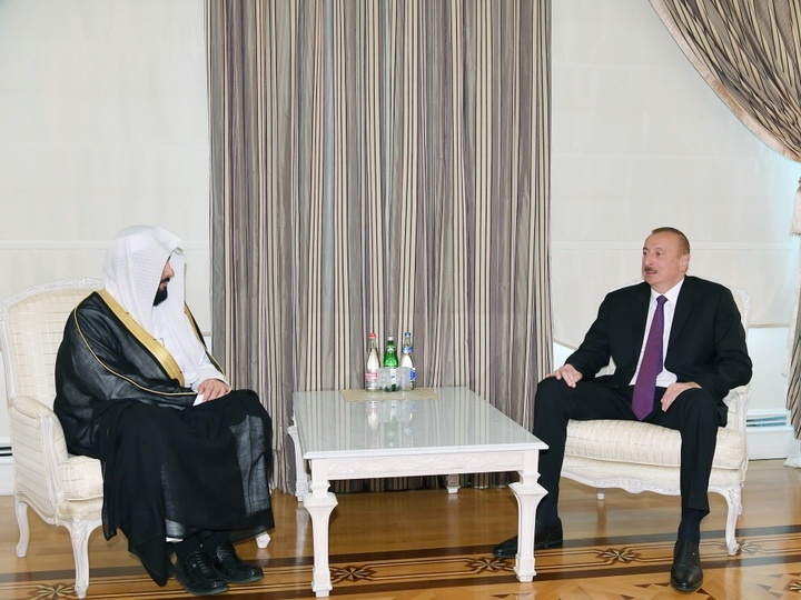 Президент Ильхам Алиев принял делегацию во главе с министром юстиции Саудовской Аравии - ФОТО
