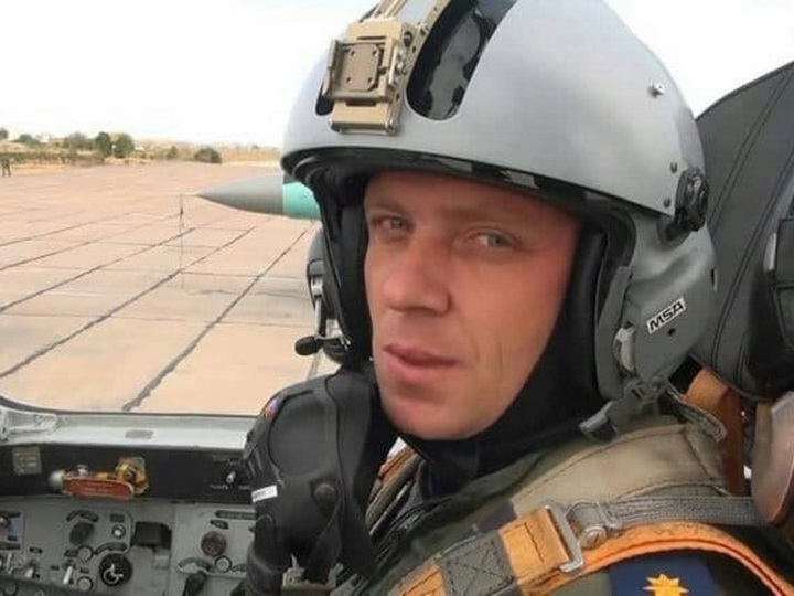 Командующий ВВС АР посетил семью пилота, пропавшего без вести при крушении МиГ-29 - ФОТО - ВИДЕО