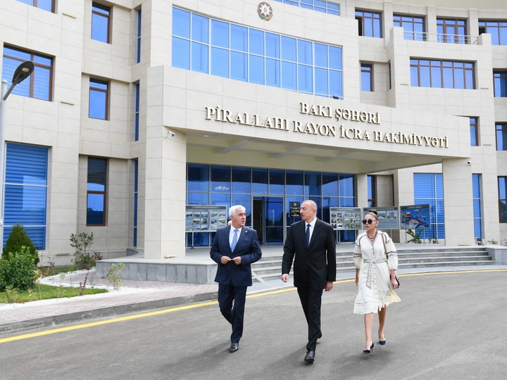 Ильхам Алиев ознакомился с условиями, созданными в новом административном здании ИВ Пираллахинского района - ФОТО