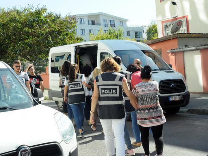 В Турции арестованы 14 проституток из Азербайджана - ФОТО