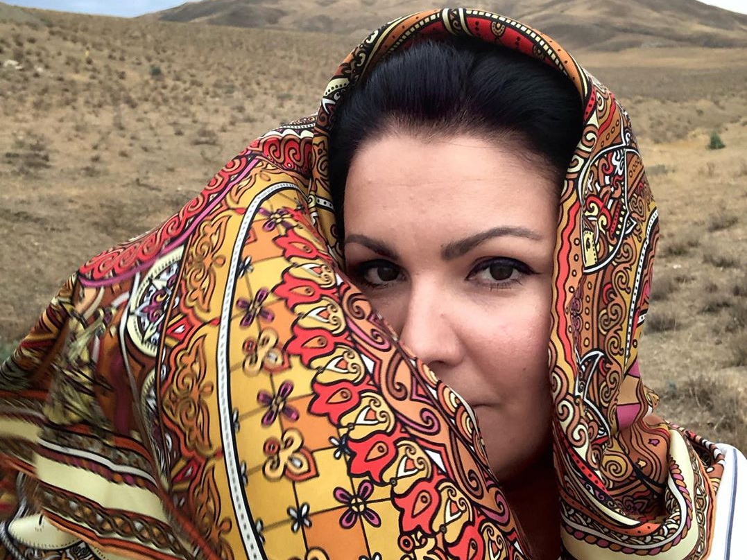 Анна Нетребко путешествует по районам Азербайджана: «Я влюбилась в шекинское пити» - ФОТО