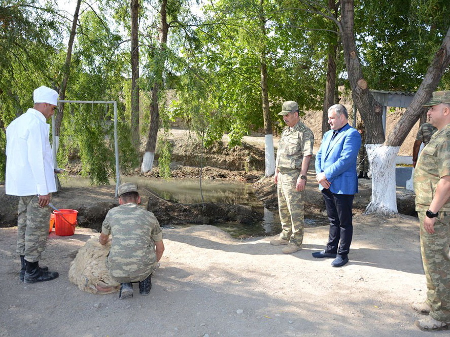 Министр обороны Азербайджана посетил передовые подразделения - ФОТО - ВИДЕО
