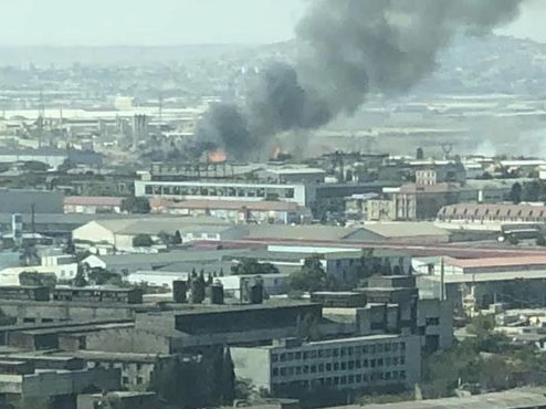 Пожар на рынке стройматериалов в Баку полностью потушен - ФОТО - ВИДЕО - ОБНОВЛЕНО