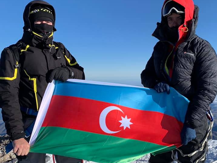 В 101-ю годовщину освобождения Баку от армянских дашнаков азербайджанский флаг развевался на «крыше» Европы – ВИДЕО - ФОТО