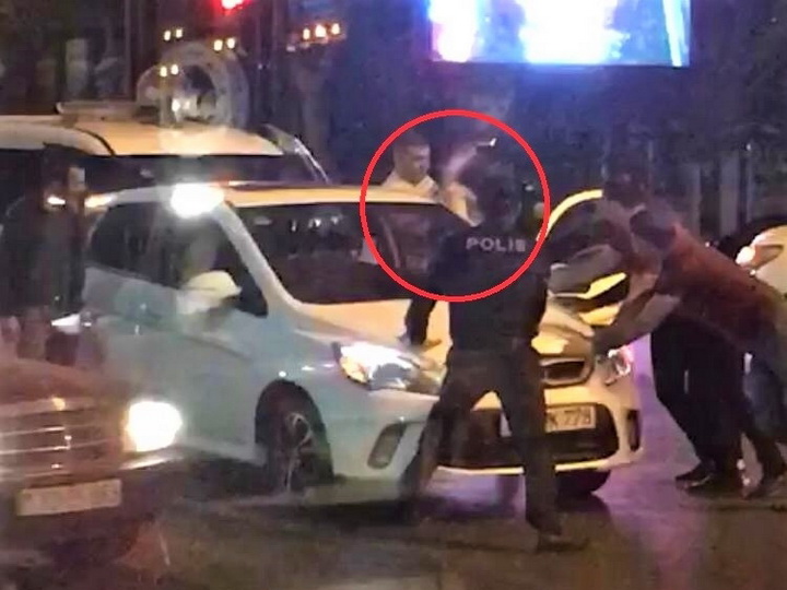 В Баку девушке внезапно стало плохо за рулем движущегося автомобиля - ВИДЕО