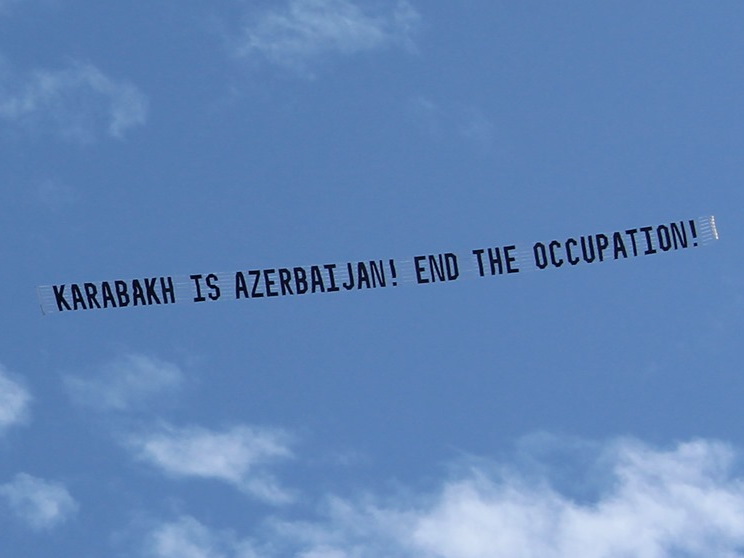 Правда о Карабахе в небе Лос-Анджелеса: Вот так американский город «приветствовал» Никола Пашиняна – ФОТО - ВИДЕО