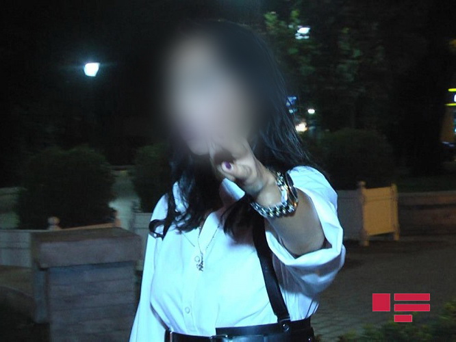 Нетрезвая девушка-водитель в Баку: Я сейчас тебе камеру сломаю! - ФОТО - ВИДЕО