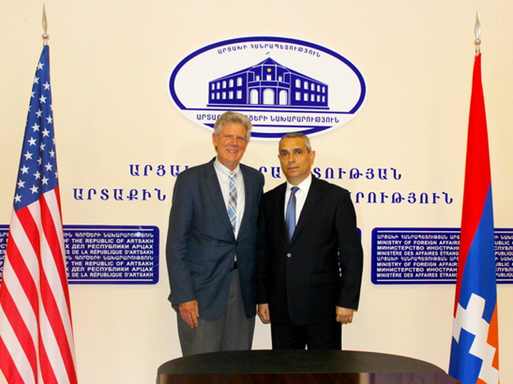 Американские конгрессмены находятся с незаконным визитом в оккупированном Карабахе