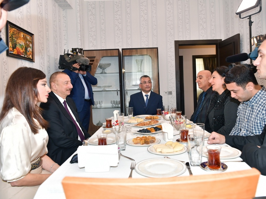 Ильхам Алиев о приглашении на свадьбу: Сообщите Мехрибан ханым, с удовольствием приедем - ФОТО - ВИДЕО