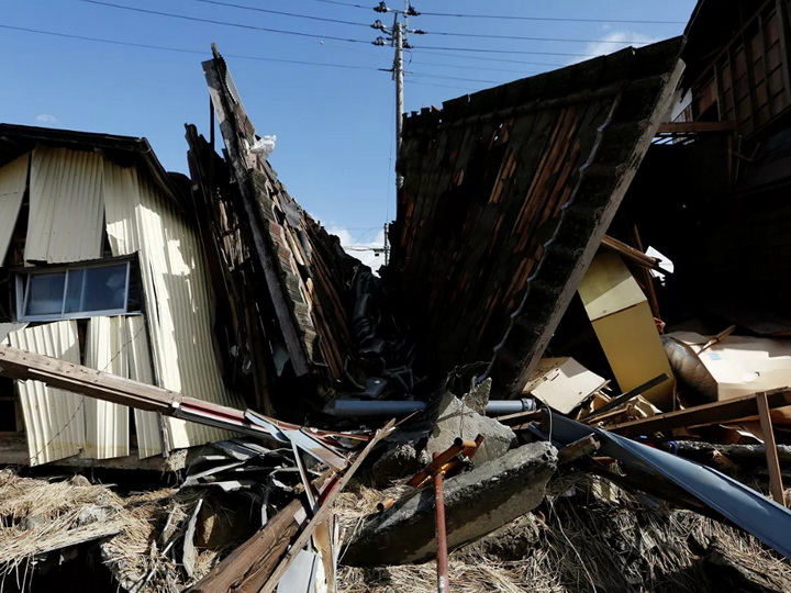 В Японии пострадавшим от тайфуна бесплатно предоставят одежду и еду