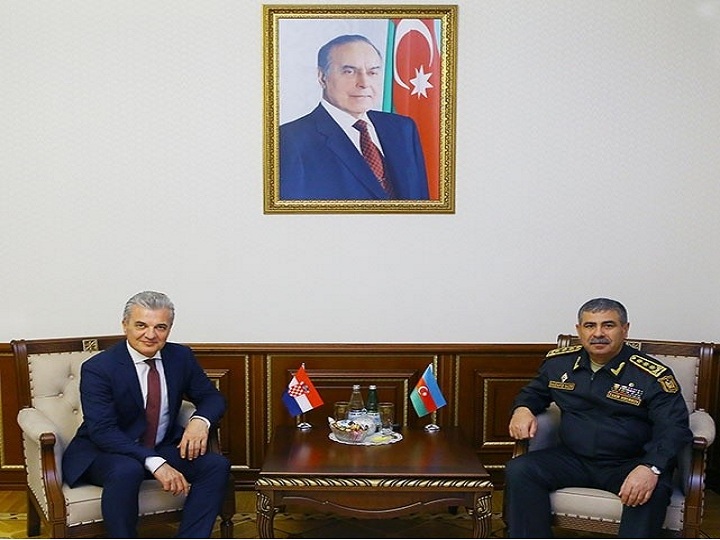 Azərbaycan ilə Xorvatiya arasında hərbi əməkdaşlığın genişləndirilməsi müzakirə edilib