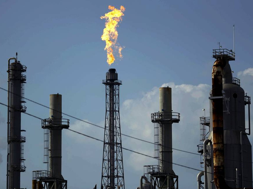 Иран открыл месторождение нефти с запасами более 50 млрд баррелей