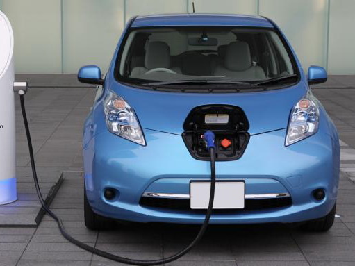 В Азербайджане призывают освободить электромобили от всех видов пошлин