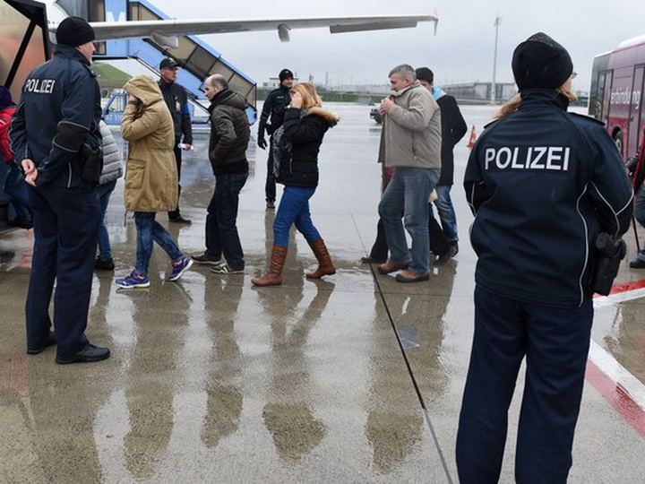 Скандал в Германии: азербайджанская оппозиция торговала «документами для политэмигрантов» - ФОТО